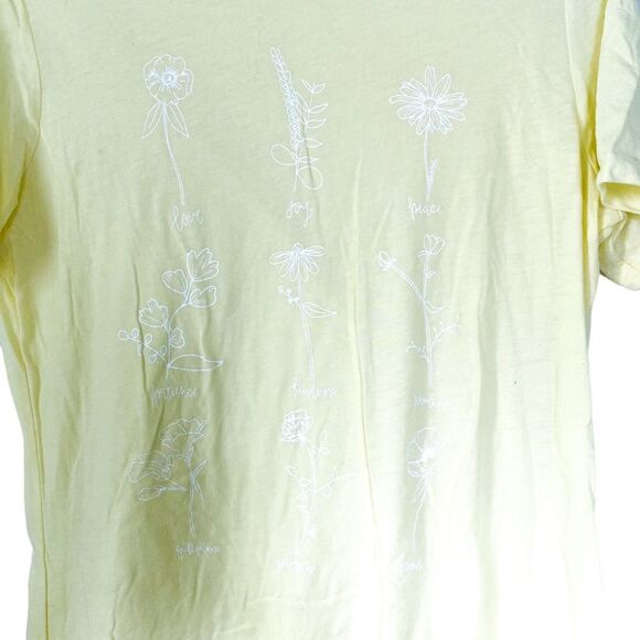 Girl Defined Light Yellow Floral Print Graphic Short Sleeve Shirt Size Medium - Picture 4 of 4